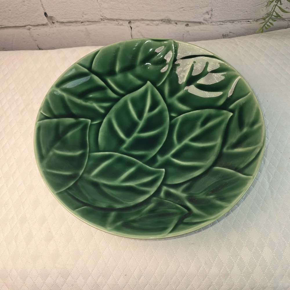 PIER ONE JADE LEAVES SERVING BOWL STONEWARE HIGH GLOSS GREEN VINTAGE